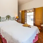 וילה Stylish Private With Pool Near Carvoeira, Algarve לגואה