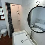 Stylish Private With Pool Near Carvoeira, Algarve לגואה