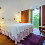 Stylish Private With Pool Near Carvoeira, Algarve לגואה