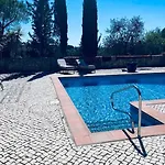 Stylish Private With Pool Near Carvoeira, Algarve * לגואה