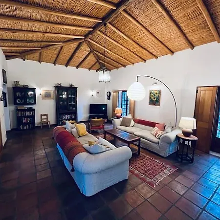 Villa Stylish Private With Pool Near Carvoeira, Algarve