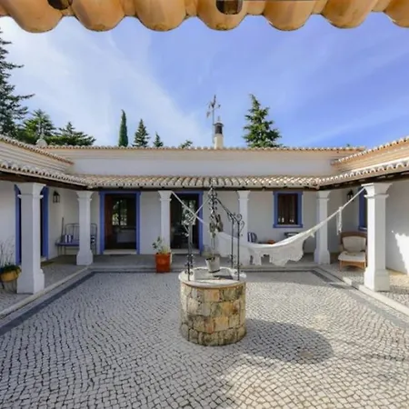 וילה Stylish Private With Pool Near Carvoeira, Algarve לגואה