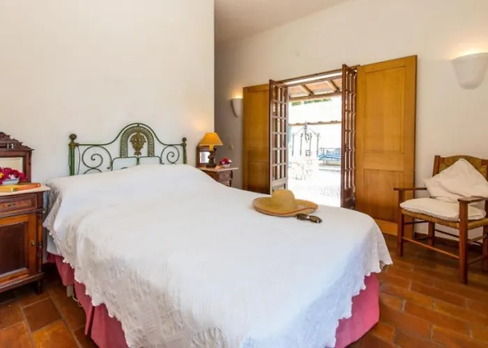 Stylish Private With Pool Near Carvoeira, Algarve 拉戈阿