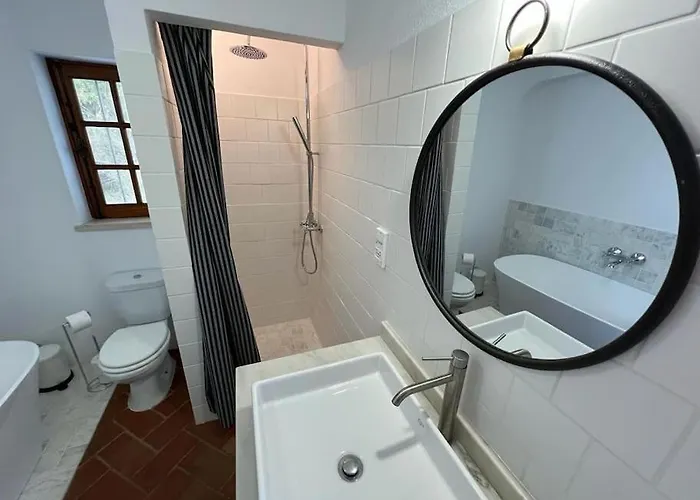 Stylish Private With Pool Near Carvoeira, Algarve 拉戈阿