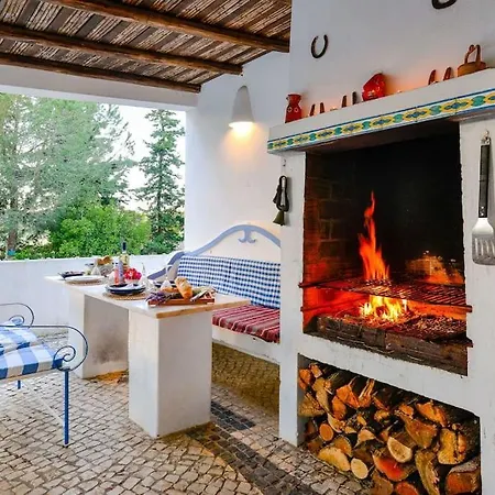 Stylish Private With Pool Near Carvoeira, Algarve Villa